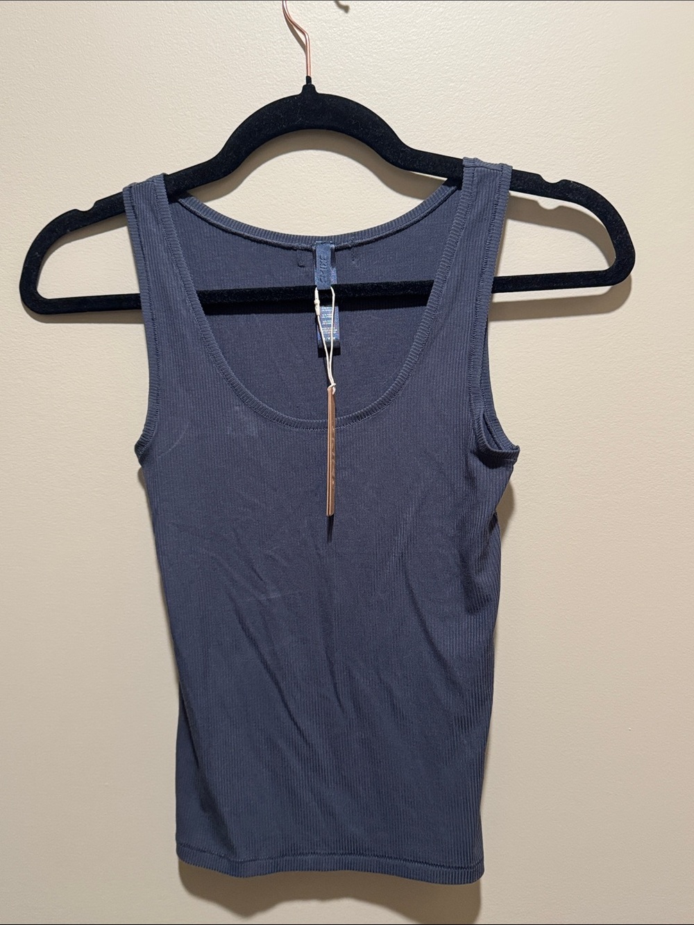 SKIMS Soft Lounge Ribbed Tank, size Medium. NWT.